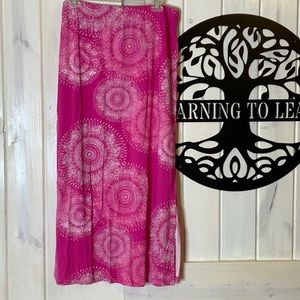 Chico’s Medallion Rays Kris Maxi Skirt, NWT.  Chico’s size 1 (regular size 8)